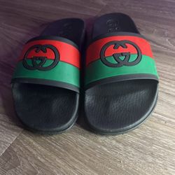 MEN'S INTERLOCKING G SLIDE SANDALS 