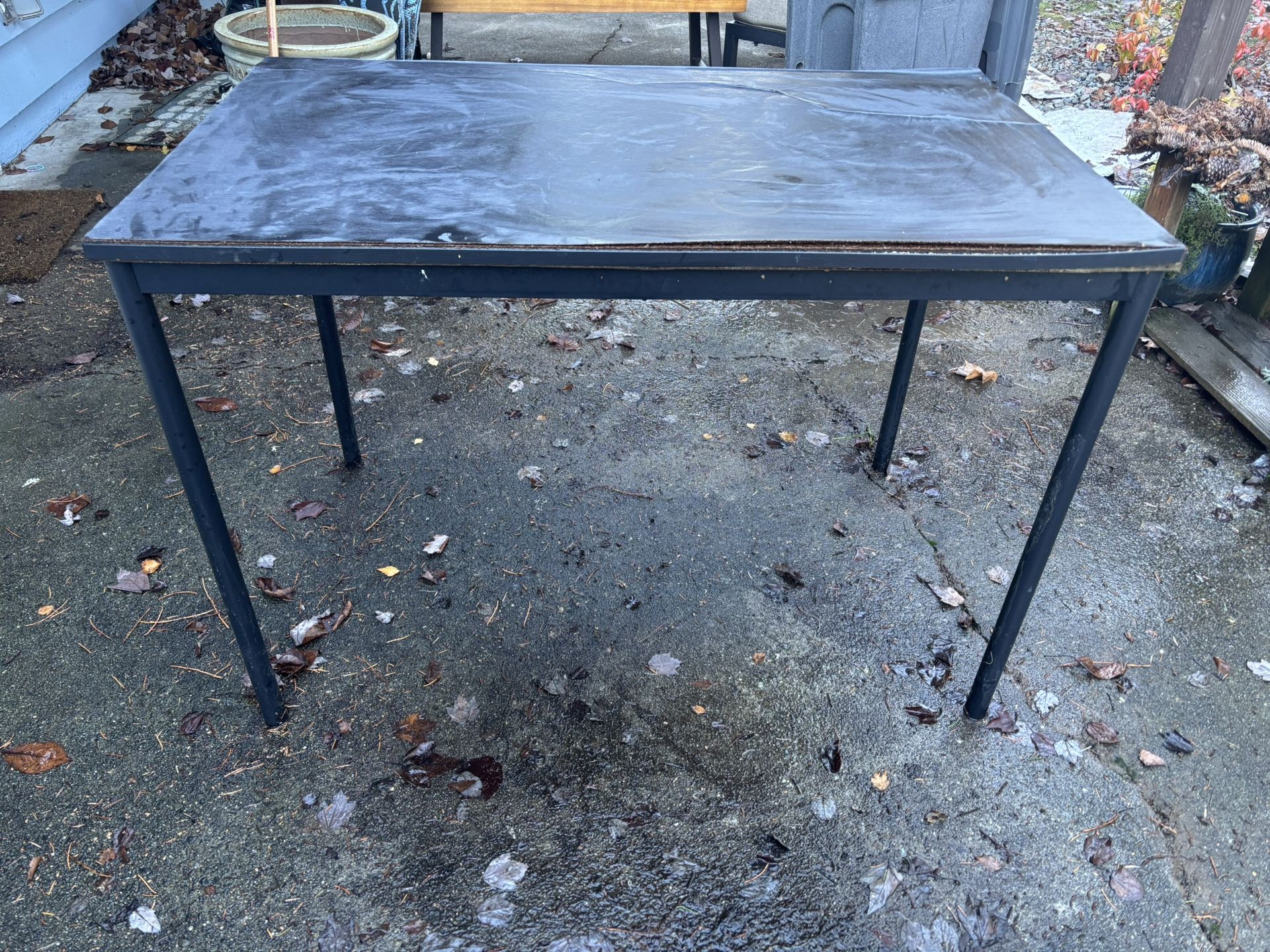 Free IKEA Sandsberg Table & 2 chairs