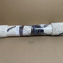 Shag Area Rug Cream Diamond 36” X 56” Stains & Fade Resistant New Condition $20 Firm On Price