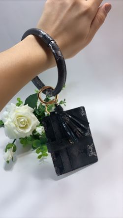 High Quality PU Leather Keychain Wallet/Card Holder Big Circle, Black and White