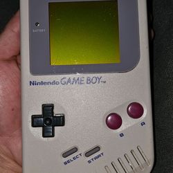 Original Nintendo GameBoy DMG-01 Handheld Console