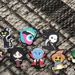 CROC CHARMS