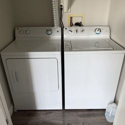 GE Washer & GE Gas Dryer ( Set )
