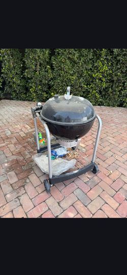 Weber Performer charcoal grill,  22-inch diameter.