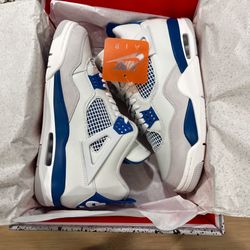 Jordan 4 Military Blue (size 10)