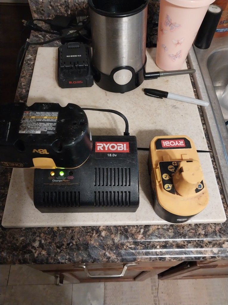 18vt. 2 Batteries And A Charger