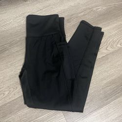 Size M Leggings