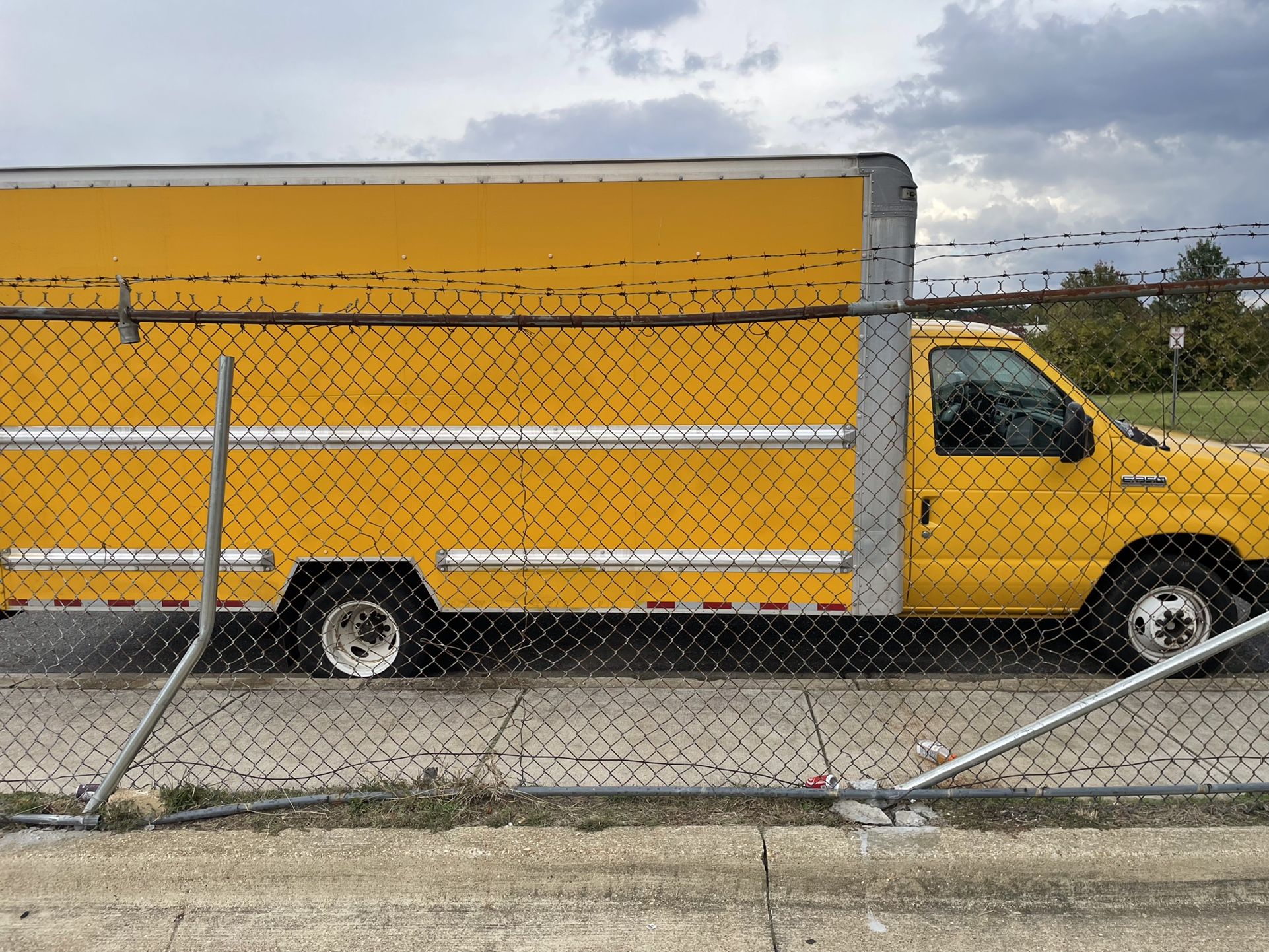 Ford E350 Box Truck