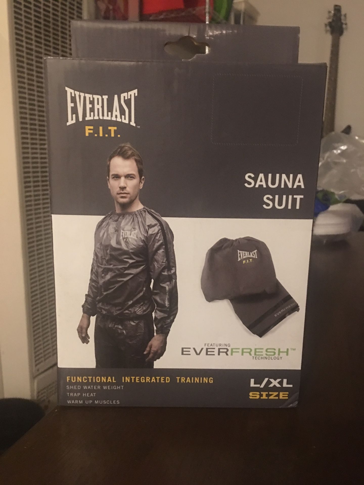 EVERLAST F.I.T brand new Sauna Suit size L/XL