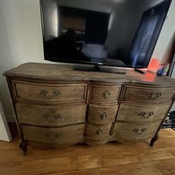 Antique Dresser . Heavy. Solid Wood. 