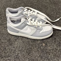 Nike dunks 