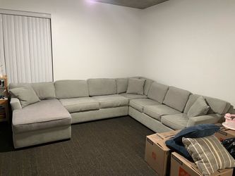 Living Spaces Queen Sleeper Sectional