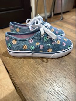 Girl denim happy face shoes