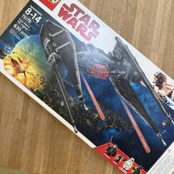 Lego Kylo Ren’s TIE Fighter