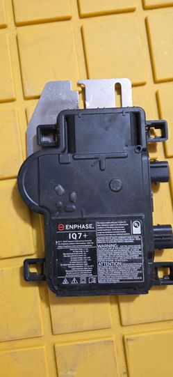 Enphase microinverters iq7 plus
