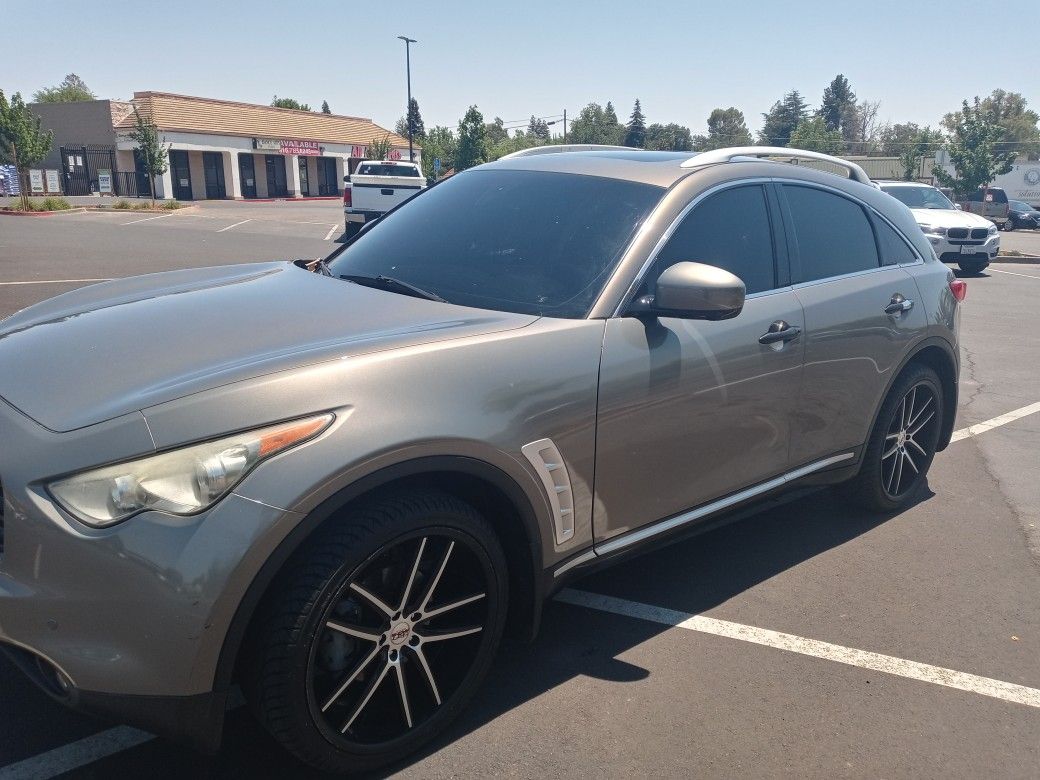 2009 Infiniti Fx35