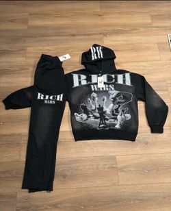 Official Rich Wars Sweatsuit