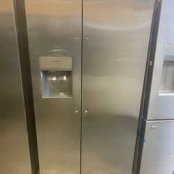 Frigidaire  FRSS2623AS 36 Inch Freestanding Side by Side Refrigerator with 25.6 Cu. Ft. 