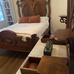 1840’s Vintage Antique Bed Set