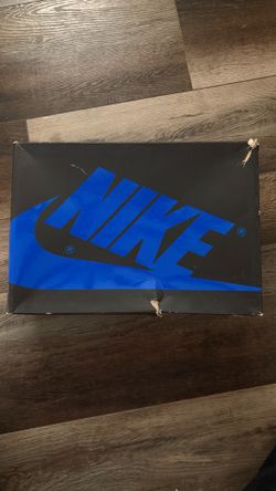 Air Jordan 1 High ROYAL BLUE. Size 9