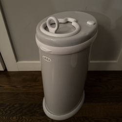 Ubbi Trash Can Diaper Pail 