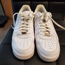 ALL WHITE MENS NIKE AIRFORCE ONE 
