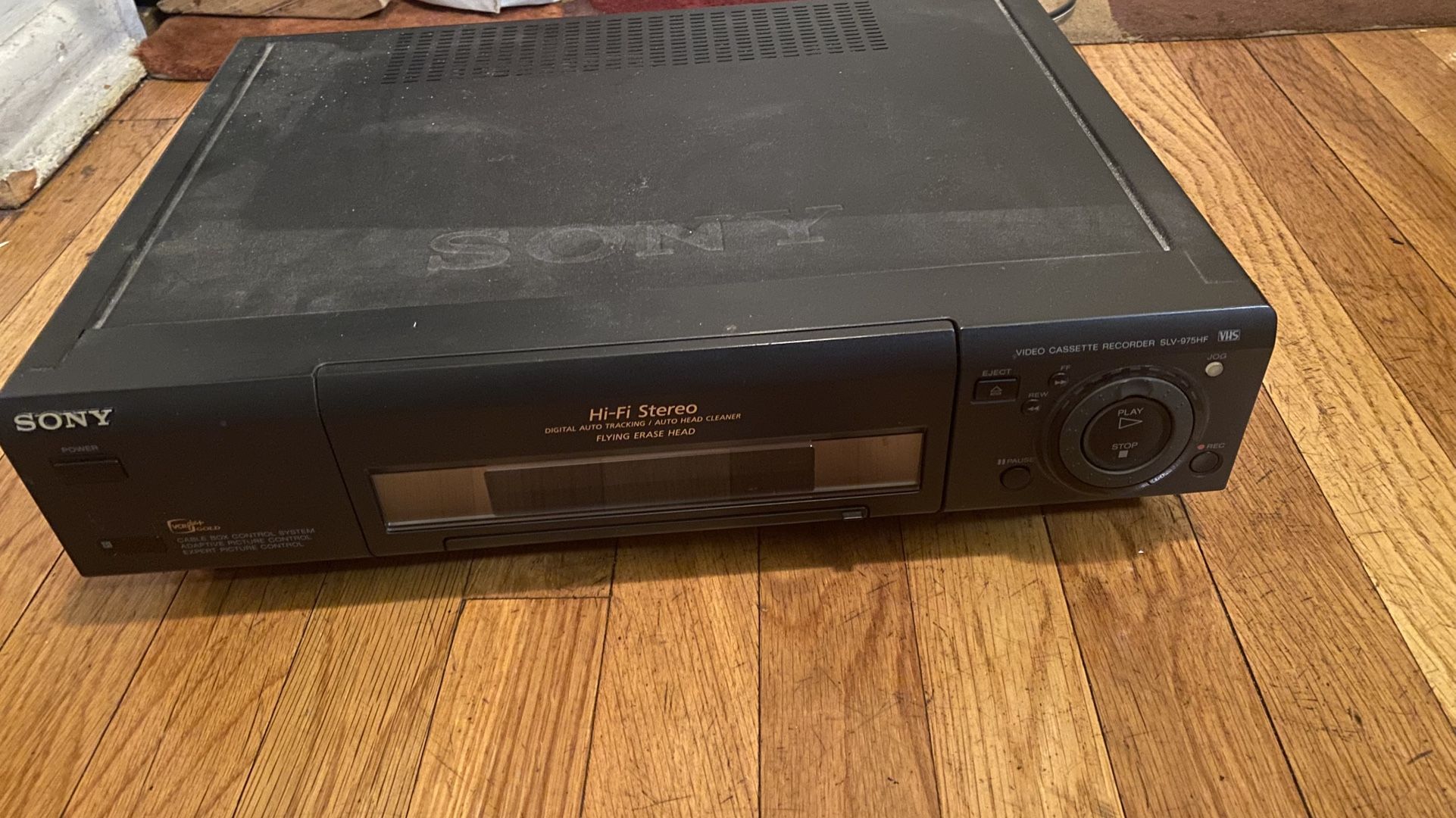Sony SLV-975HF 4-Head Hi-Fi VCR VHS