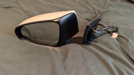 Toyota Camry Left side mirror