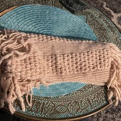 Chatties rose gold 🌹 light pink scarf 🧣