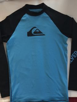 Boys Nike Bathing Suits XL & Quicksilver Swim Top (Men’s S)