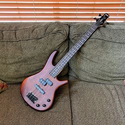 Ibanez MiKro Bass Guitar Plus Padded Gig Bag