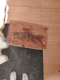 Vintage wooden crate 23.5 inches by 14.5 inches 8 inch depth
