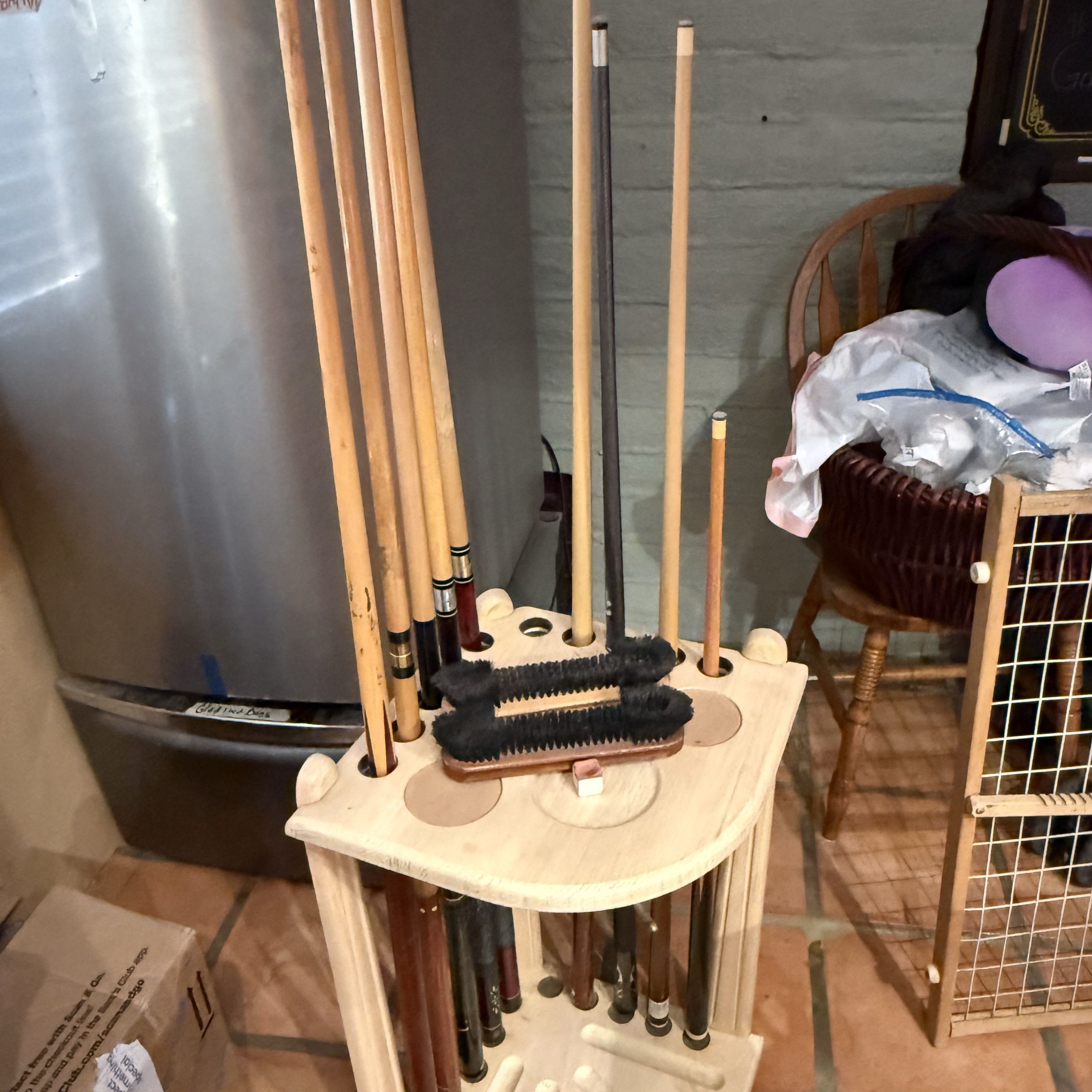Wooden Pool Cue Rack Stand