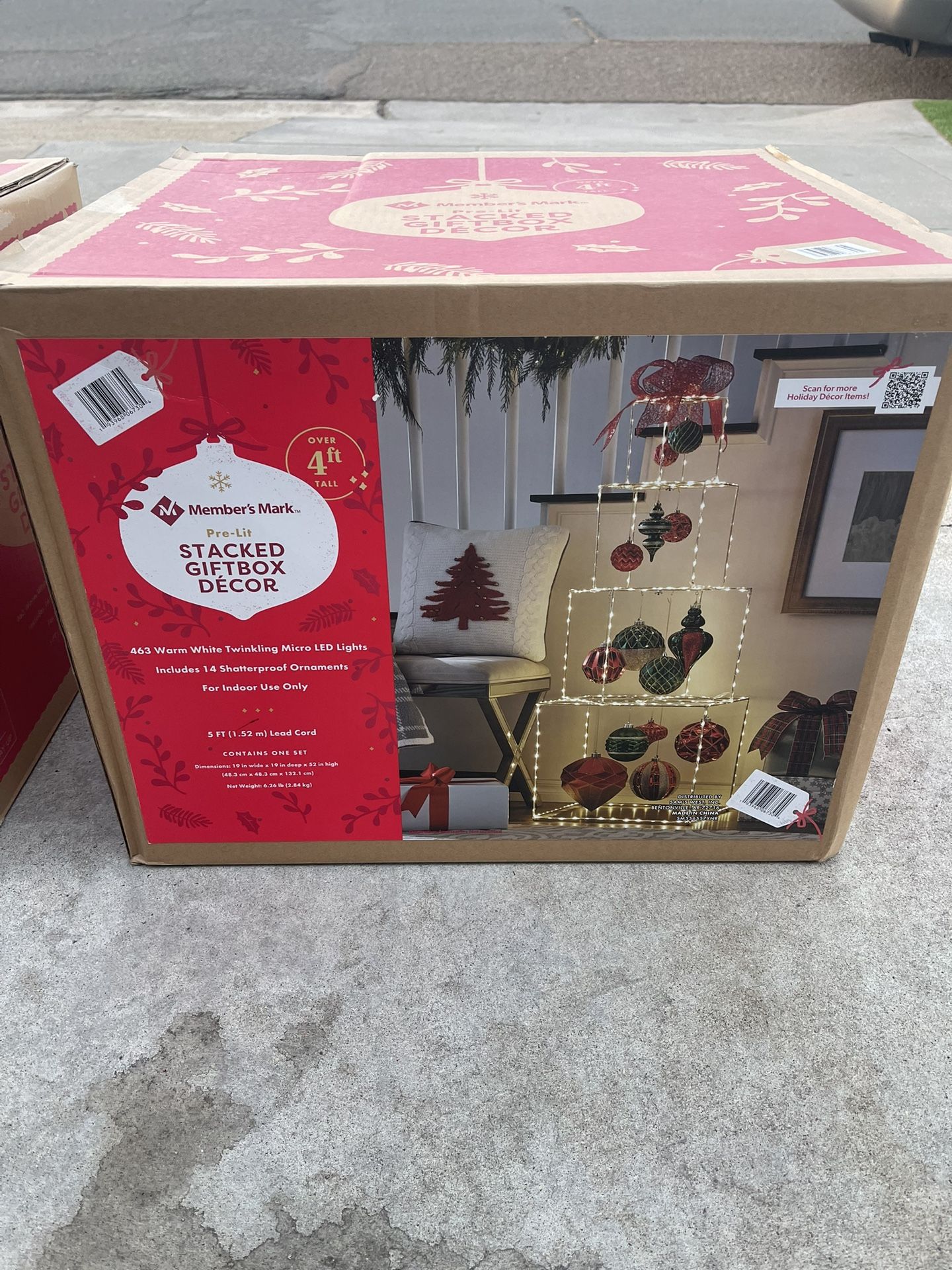 Members Mark Stacked Gift Box Christmas Decoration