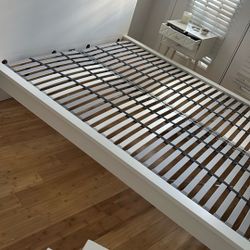 Queen Bed Frame 