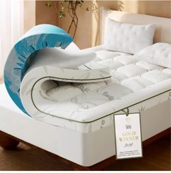 King Size Memory Foam Mattress Topper