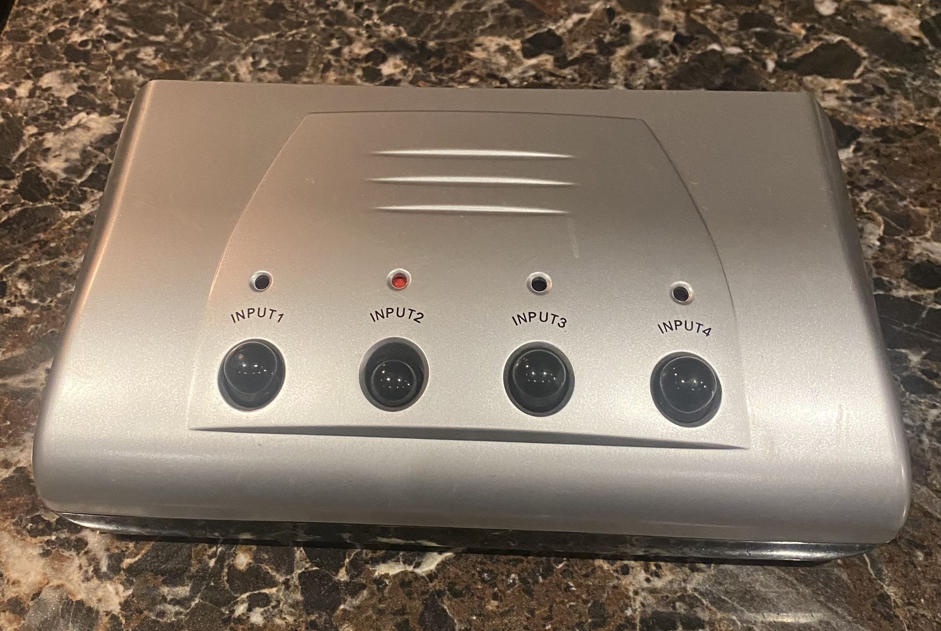 PHILIPS 4 Input SWS2325W/17 Audio Component Composite Video S-Video Selector
