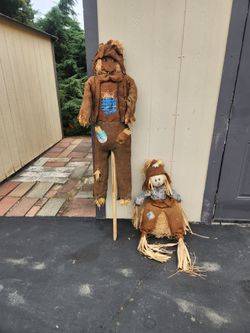 Fall decor his and her scarecrows