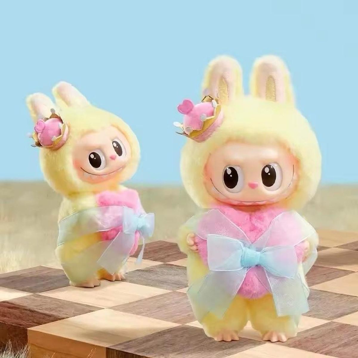 Authentic Pop Mart Lets Checkmate Queen Plush Pendant