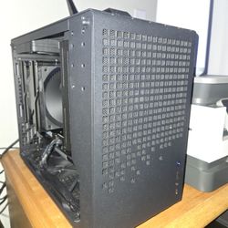 Gaming computer and Ark 2 Monitor