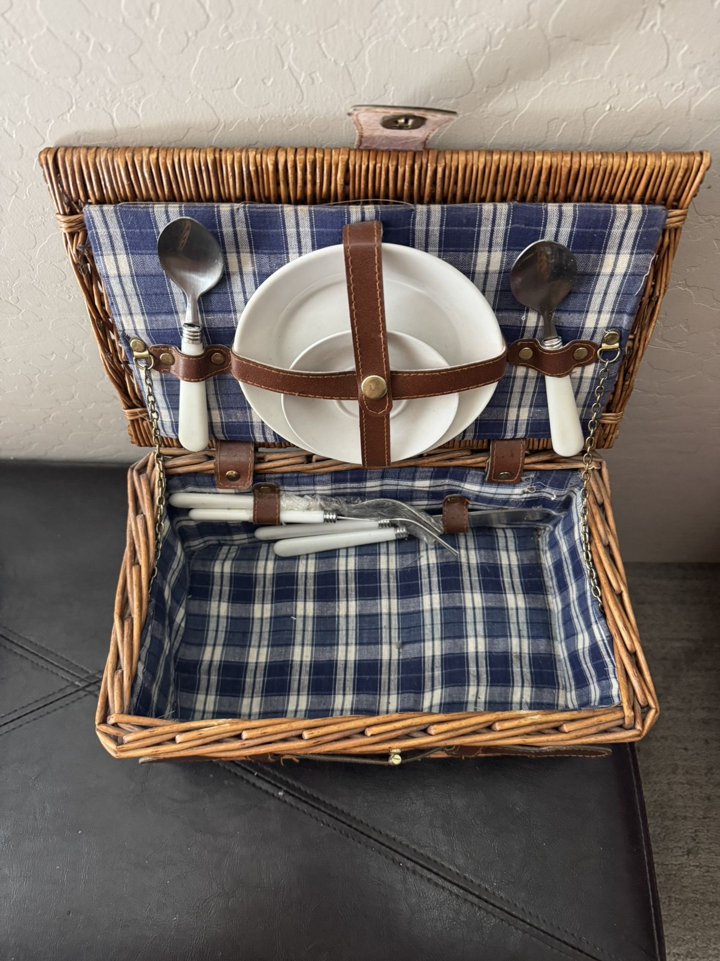 Picnic Basket With Plates & Utensils