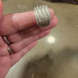 14k WG  Diamond  Ring