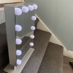Girls Make Up Mirror Kit+bluetooth