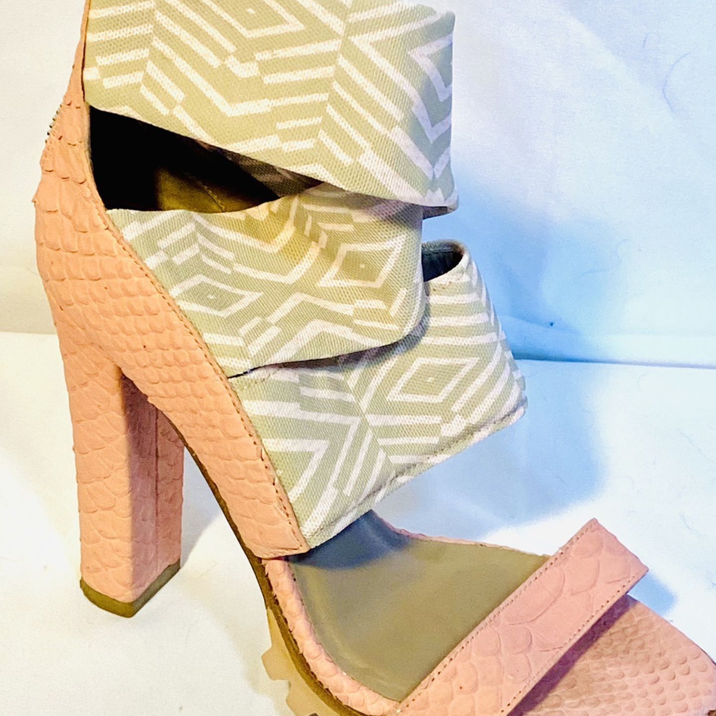 Signature Donald J Pliner High Heel Platform Sandals