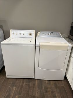 Kenmore Washer & Whirlpool Cabrio Dryer Det