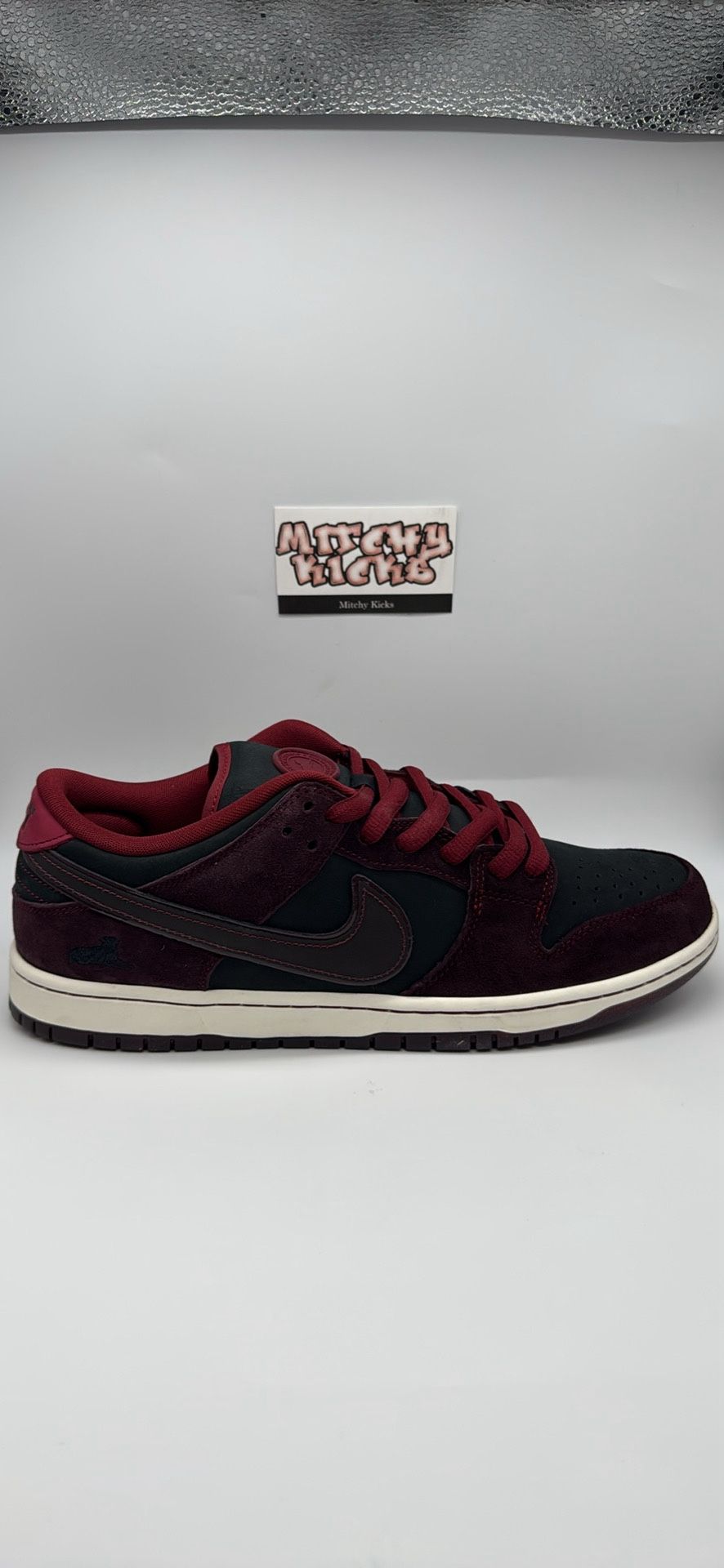 Nike SB Dunk Low Riot Skateshop Sz. 11.5