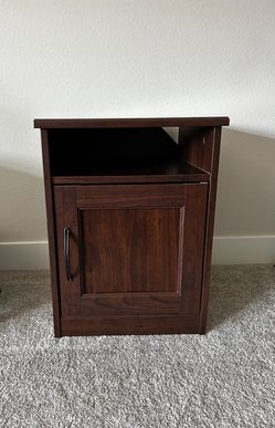 Nightstand/side table