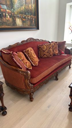 Elegant Carved Wood Living Room Set – Sofa, Loveseat & Chair – Ornate Traditional Style