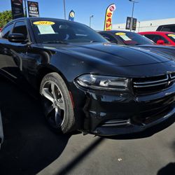2017 DODGE CHARGER SE SEDAN 4D 