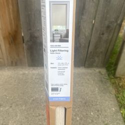 Light Filtering Roller Shade 